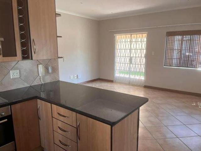 Townhouse for rent in Ekurhuleni, Gauteng