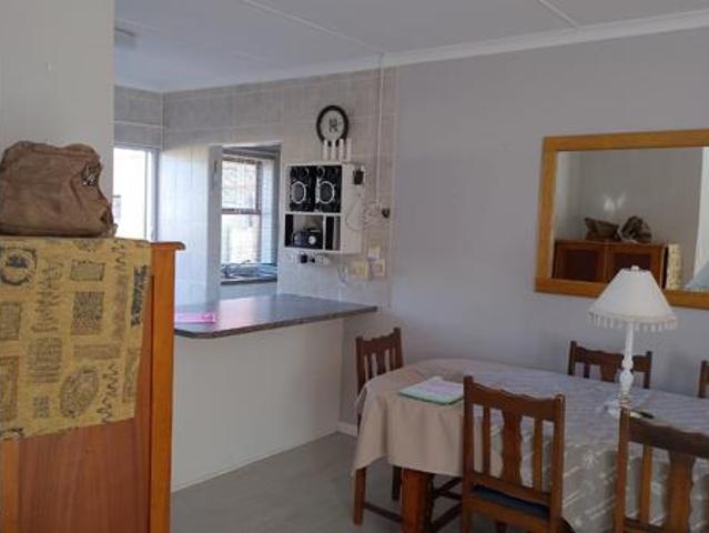 Townhouse for sale in Jeffreys Bay, Kouga Local Municipality