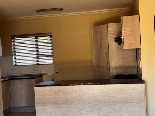Townhouse for sale in Dr Kenneth Kaunda, North West