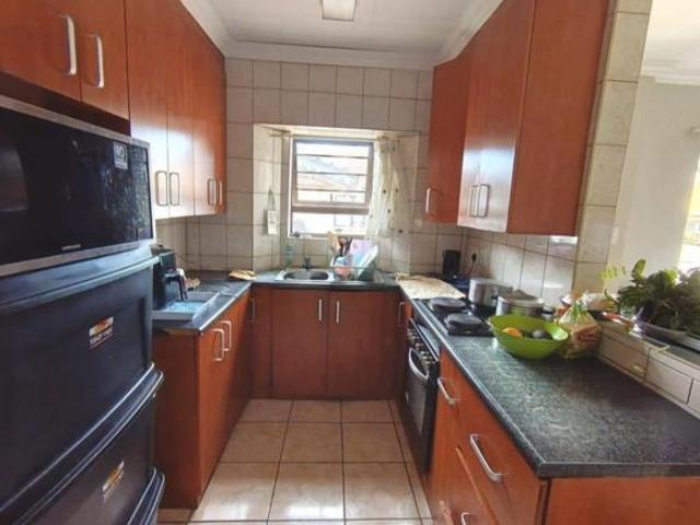 Townhouse for sale in Dr Kenneth Kaunda, North West