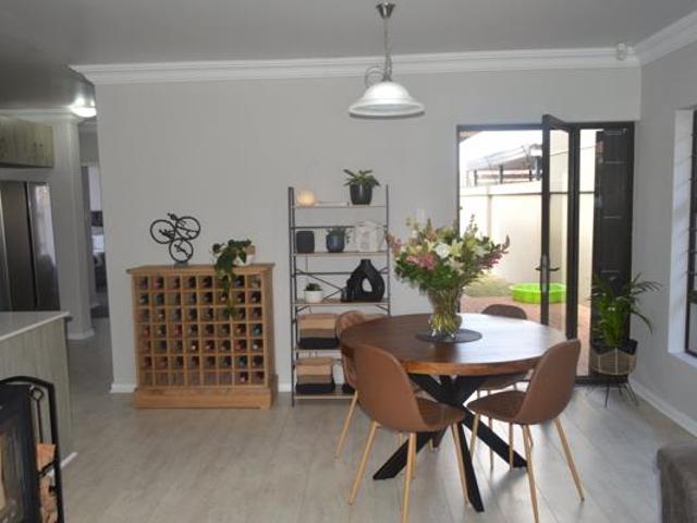 Townhouse for sale in Dr Kenneth Kaunda, North West