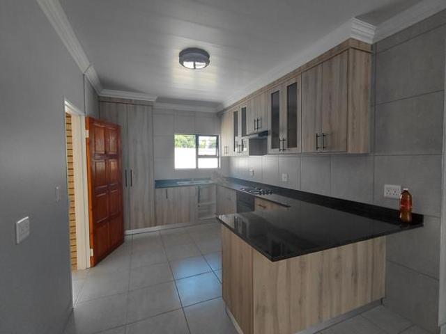 Townhouse for rent in Dr Kenneth Kaunda, North West