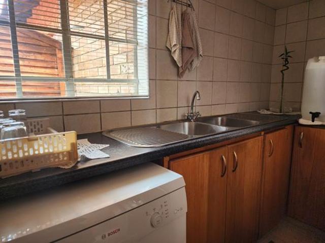 Townhouse for sale in Dr Kenneth Kaunda, North West