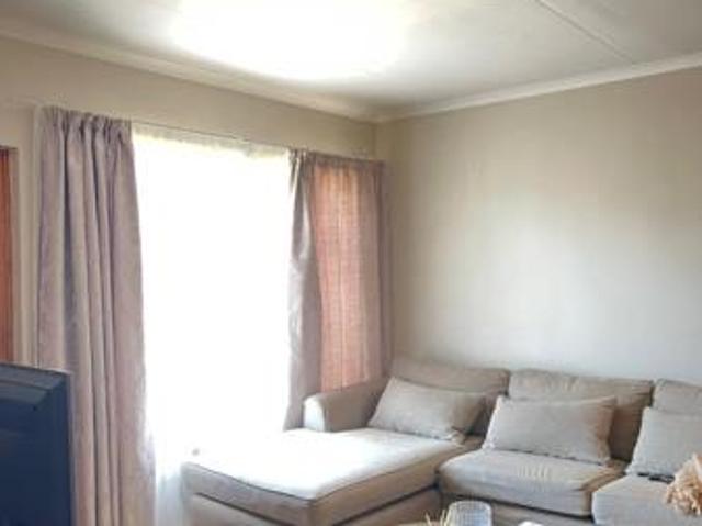 Townhouse for sale in Bloemfontein, Free State