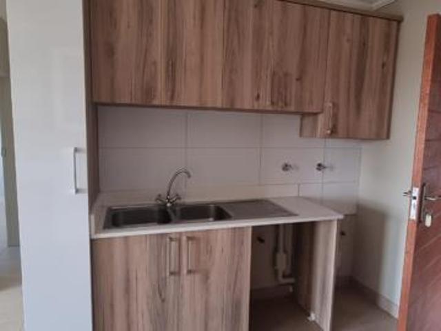 Townhouse for rent in Waterkloof, Gauteng