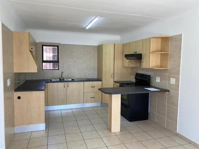 Townhouse for rent in Jansenpark, City of Ekurhuleni Metropolitan Municipality