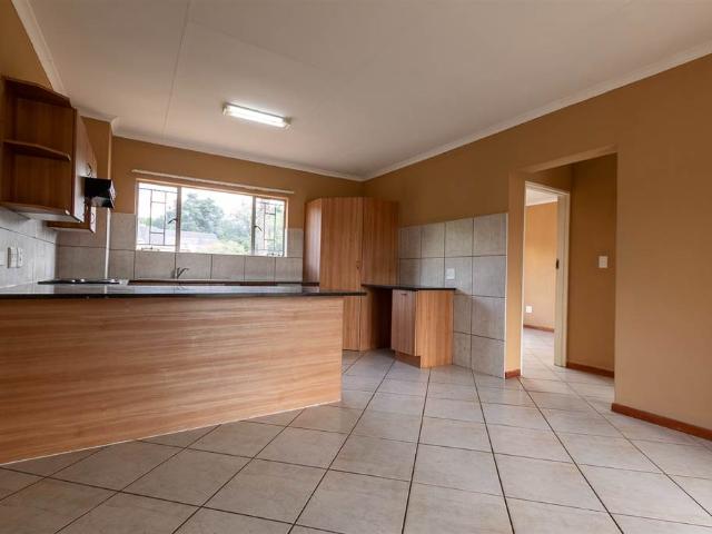 Townhouse for sale in Johannesburg, North & Sandton