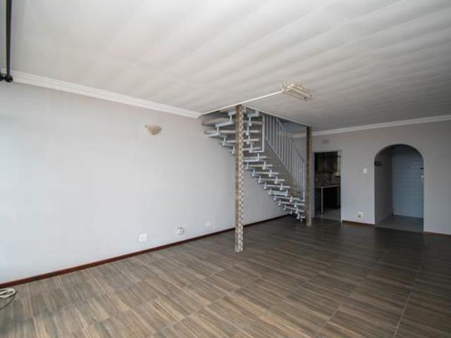 Townhouse for rent in Westonaria, Gauteng