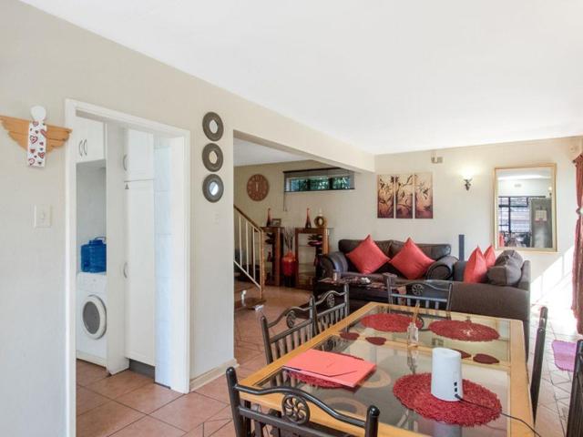 Townhouse for sale in Nooitgedacht, Gauteng