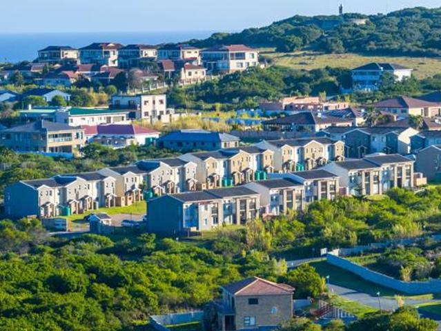 Townhouse for sale in Bushmans River Mouth, Eastern Cape