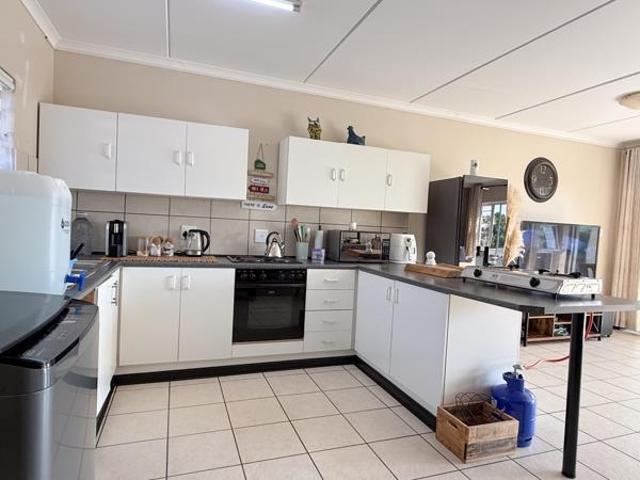 Townhouse for sale in Bushmans River Mouth, Eastern Cape