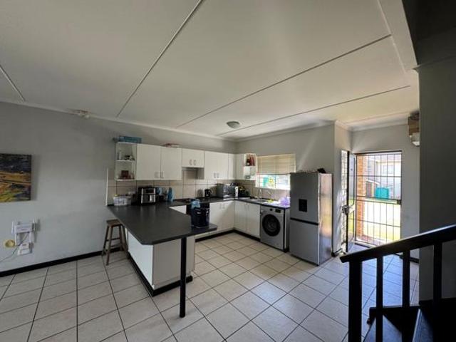 Townhouse for rent in Bushmans River Mouth, Eastern Cape