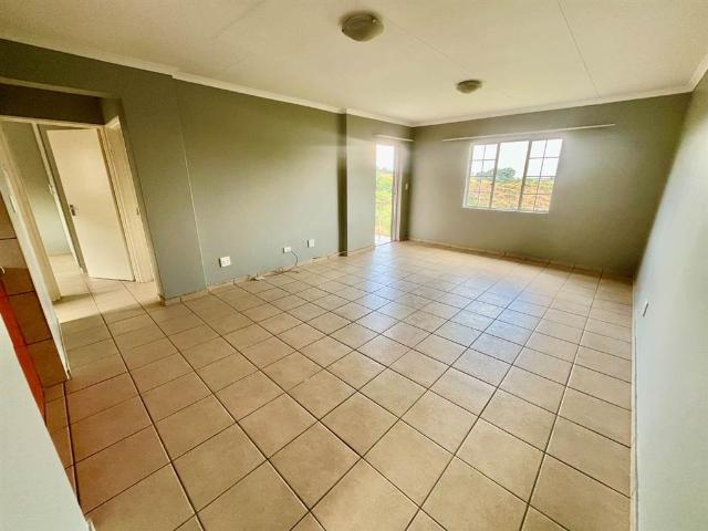 Townhouse for sale in Vosloorus, Gauteng