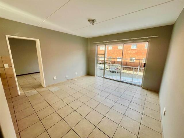 Townhouse for sale in Vosloorus, Gauteng