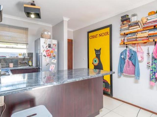 Townhouse for rent in Vosloorus, Gauteng