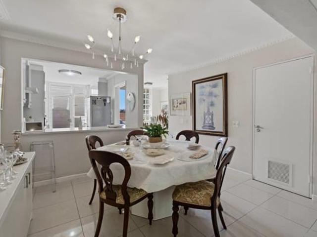 Townhouse for sale in Cape Town, Western Cape