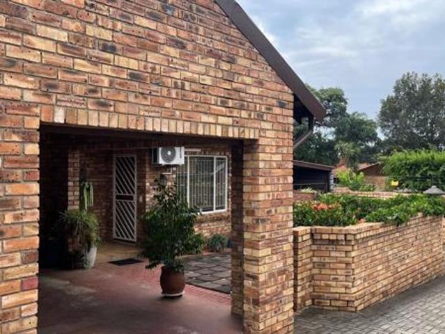 Townhouse for sale in Tlhabane, North West