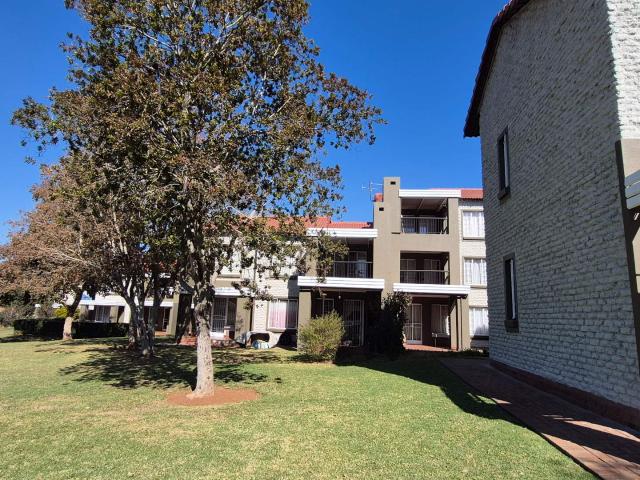 Townhouse for rent in Germiston, City of Ekurhuleni Metropolitan Municipality