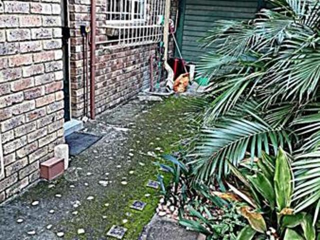 Townhouse for rent in Waterkloof, Gauteng