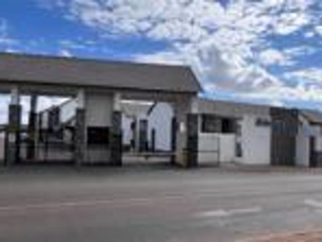Townhouse for rent in Ekurhuleni, Gauteng