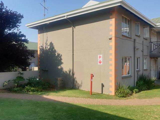 Townhouse for rent in Jansenpark, City of Ekurhuleni Metropolitan Municipality