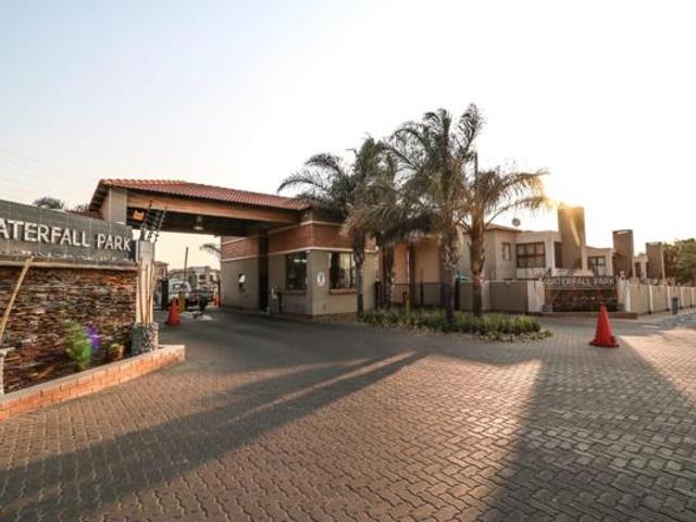 Townhouse for rent in Ekurhuleni, Gauteng