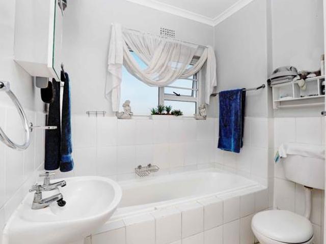 Townhouse for rent in Cape Town, Western Cape