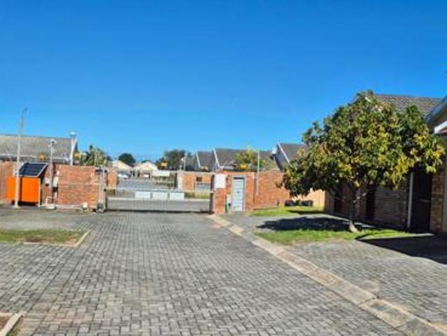 Townhouse for sale in Bisho, Eastern Cape