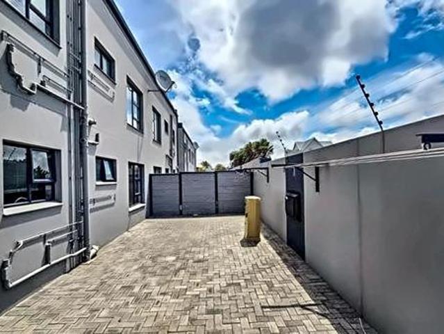 Townhouse for sale in Amatola View, Bhisho