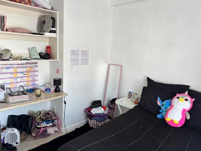 Townhouse for rent in Makhanda, Makana Local Municipality
