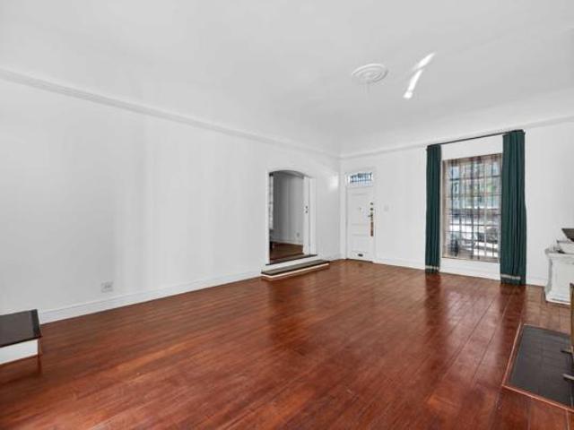 Townhouse for sale in Cape Town, Western Cape