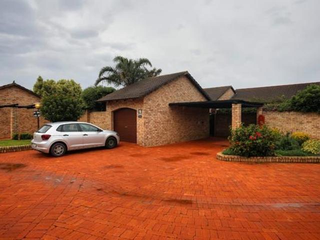 Townhouse for sale in Eastern Cape