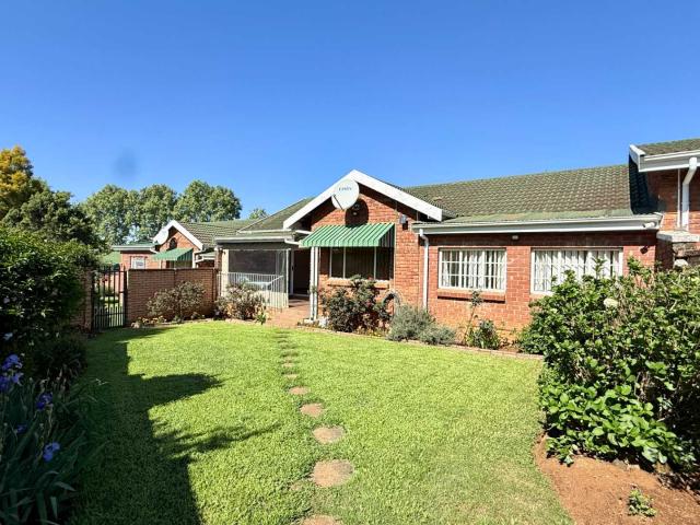 Townhouse for sale in Howick, uMgeni Local Municipality
