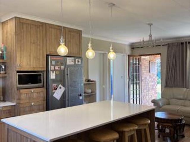 Townhouse for rent in Umgungundlovu, Kwazulu-natal