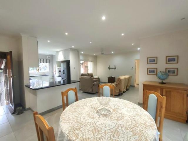 Townhouse for sale in Howick, uMgeni Local Municipality