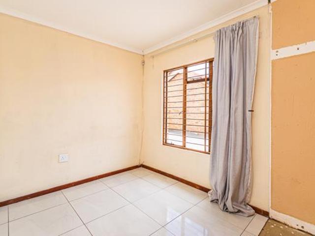 Townhouse for sale in Westonaria, Gauteng