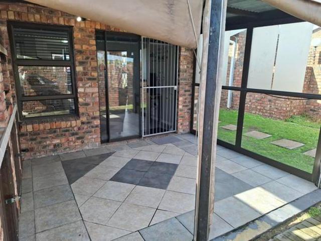 Townhouse for rent in Eastern Cape