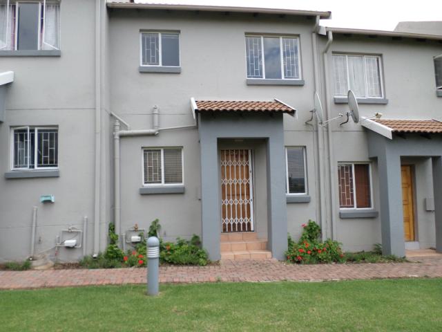 Townhouse for sale in Ekurhuleni, Gauteng
