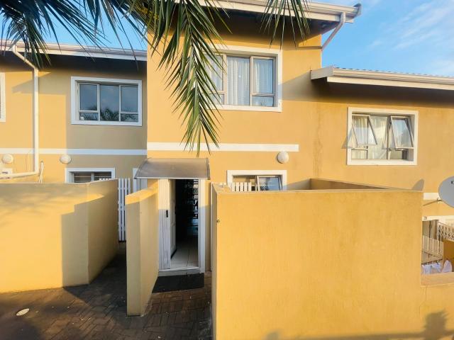 Townhouse for sale in Seaview, Kwazulu-natal