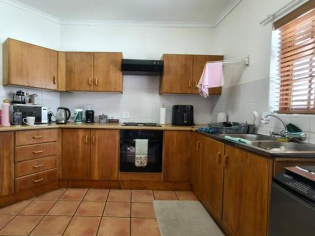 Townhouse for sale in Dr Kenneth Kaunda, North West