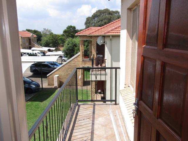Townhouse for sale in Nooitgedacht, Gauteng