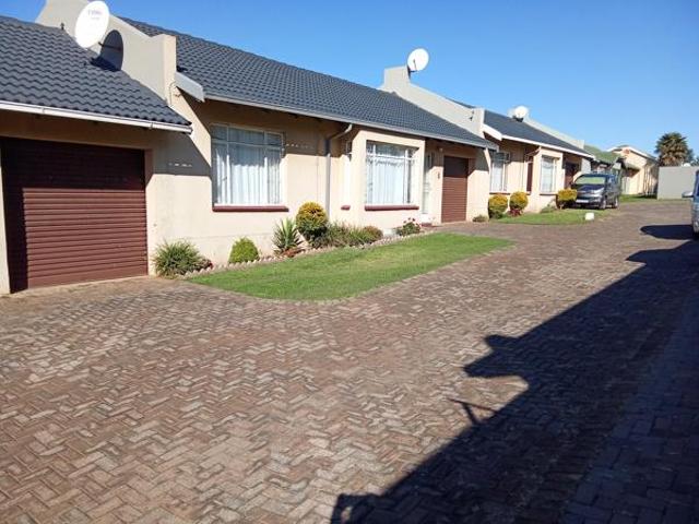 Townhouse for sale in Westonaria, Gauteng