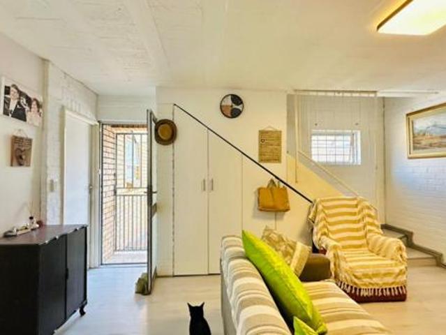 Townhouse for rent in Cape Town, Western Cape
