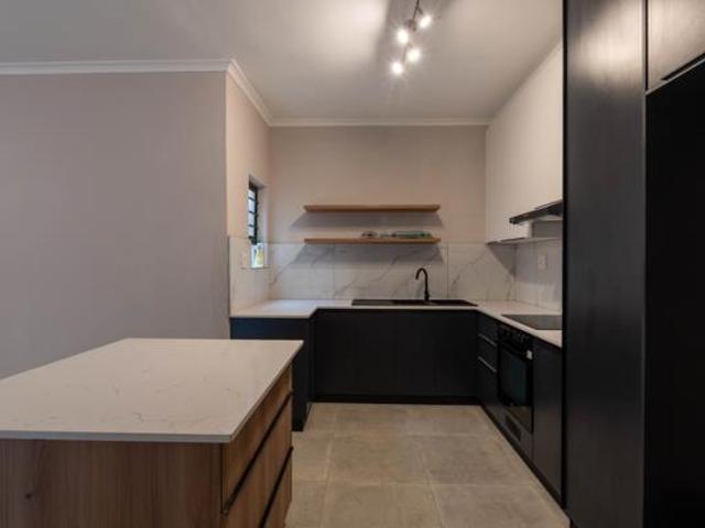 Townhouse for rent in Bergsig, Durbanville