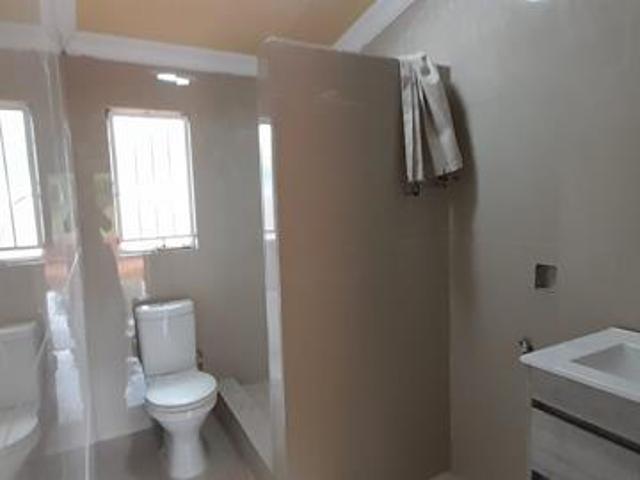 Townhouse for rent in Waterkloof, Gauteng
