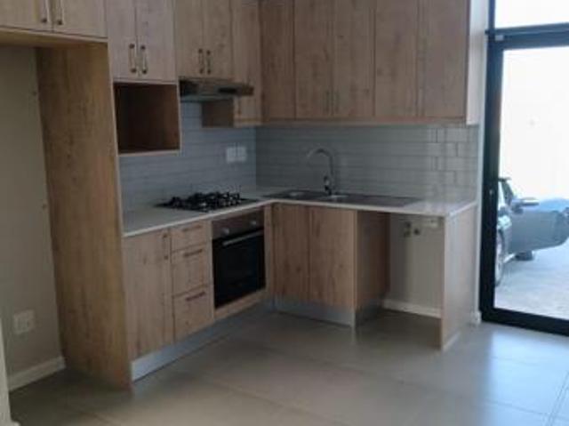 Townhouse for rent in Cape Town, Western Cape