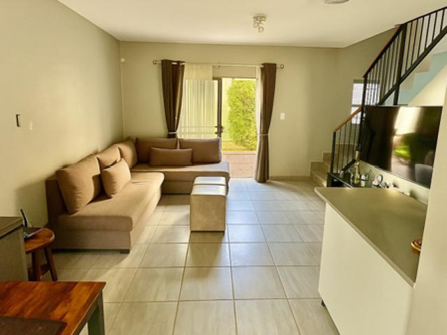 Townhouse for rent in Vosloorus, Gauteng
