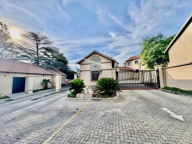 Townhouse for rent in Vosloorus, Gauteng