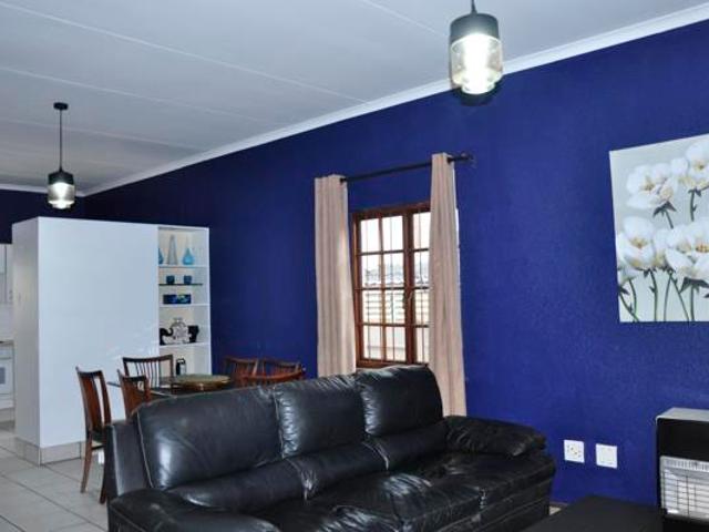 Townhouse for sale in Vosloorus, Gauteng