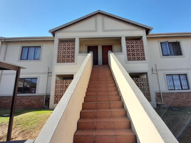 Townhouse for sale in Midrand, Halfway Gardens